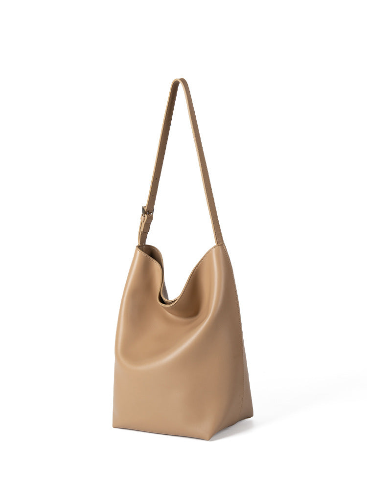 Elegant Large-Capacity Bucket Shoulder Bag – Chic & Versatile Carryall