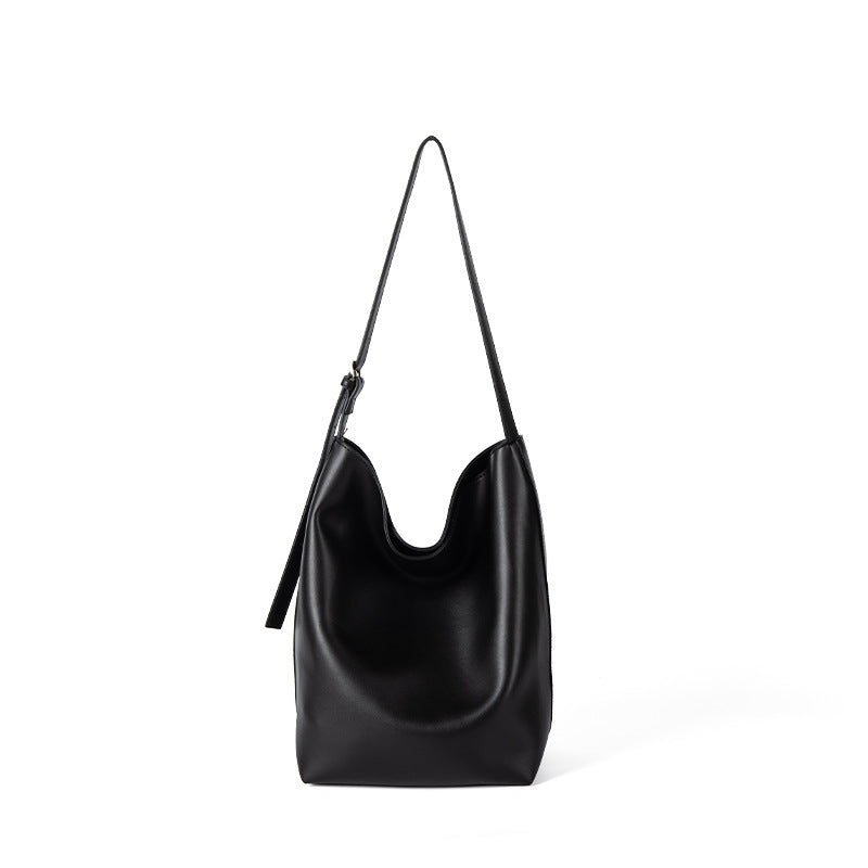 Elegant Large-Capacity Bucket Shoulder Bag – Chic & Versatile Carryall